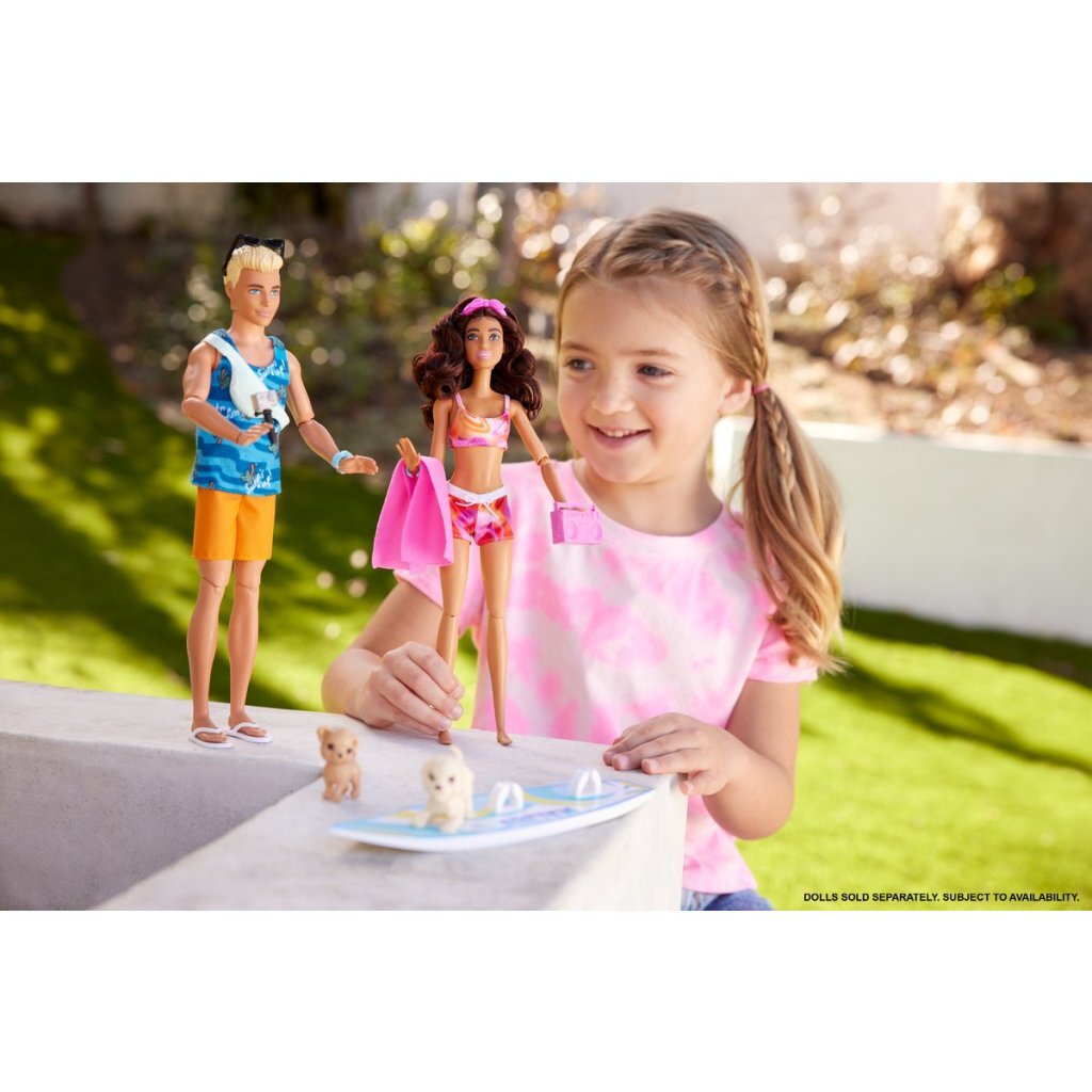 Barbie Beach Pop Met Surfplank