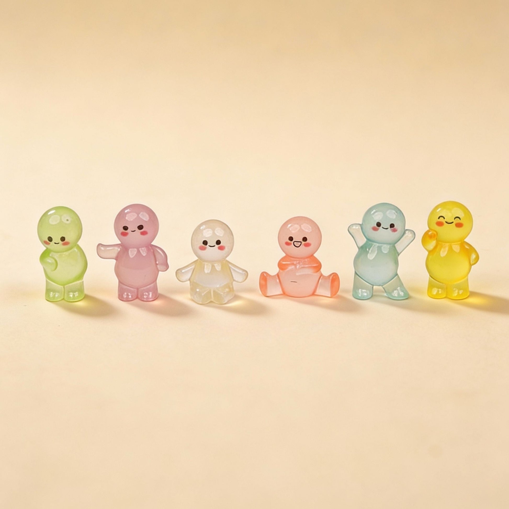 Glow Buddies - Decorative Miniature Figures - Glow In The Dark - 6 Pcs - ↑ 3 Cm