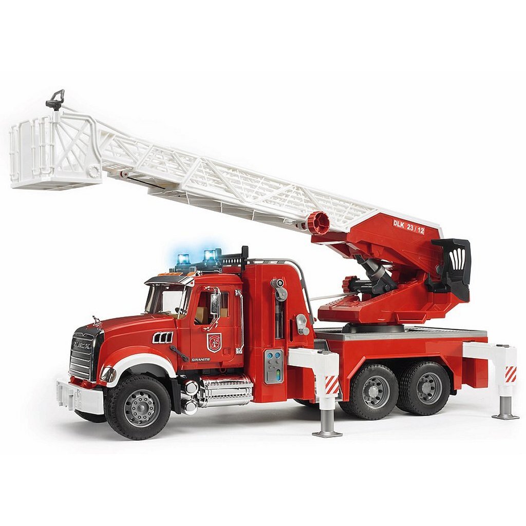 Bruder 02821 Mack Granite Brandweerwagen Met Pomp + Licht En Geluid