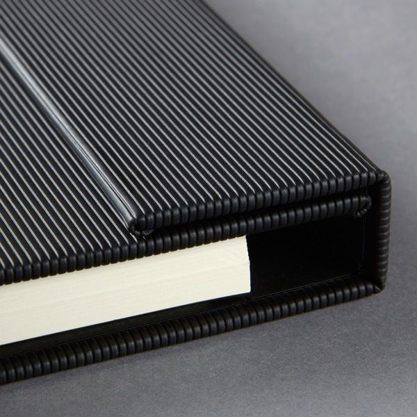 Sigel Si-Co141 Notitieboek Conceptum Pure Hardcover Met Magneetsluiting A4+ Zwart