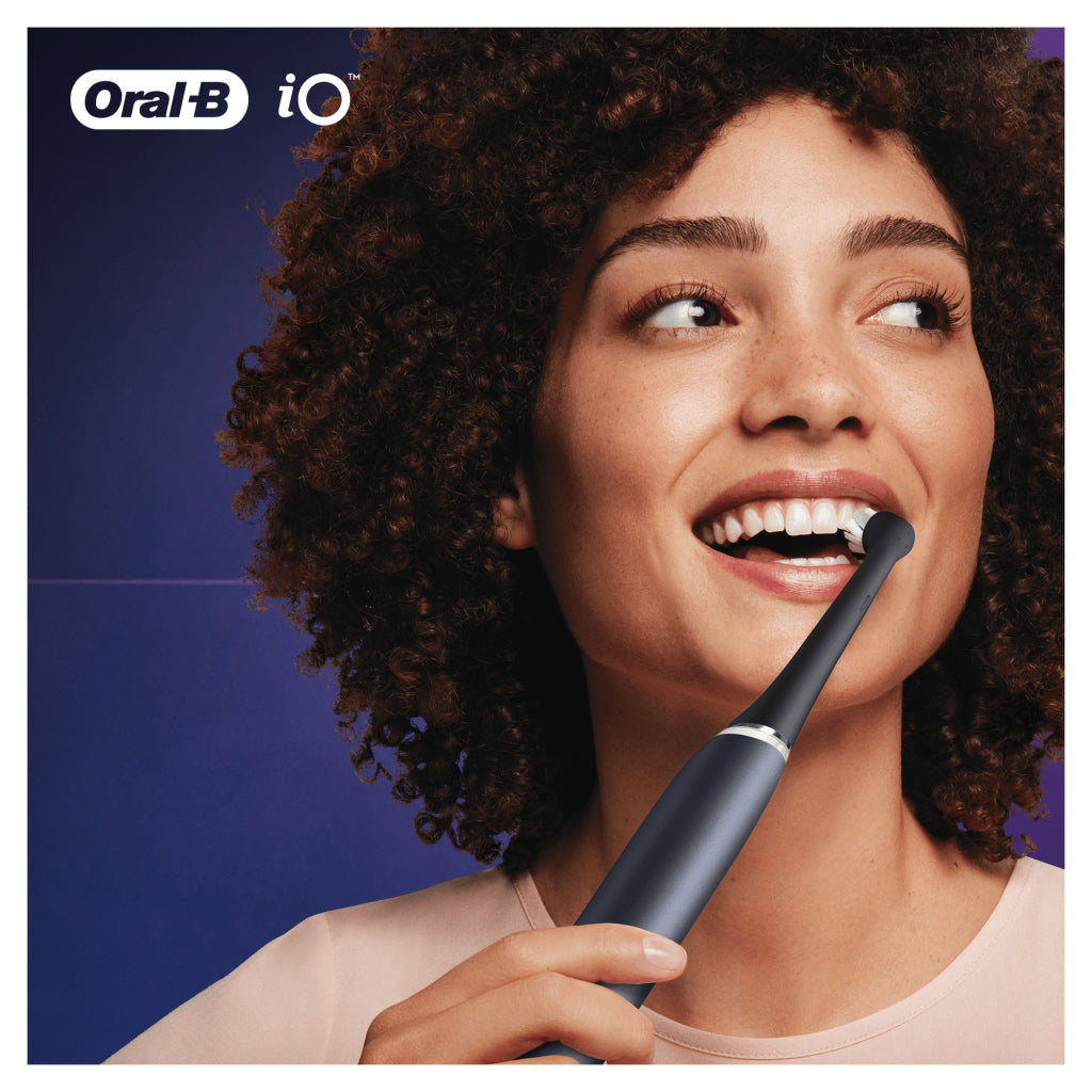 Oral-B Io Ultimate Clean Opzetborstels 4 Stuks Zwart