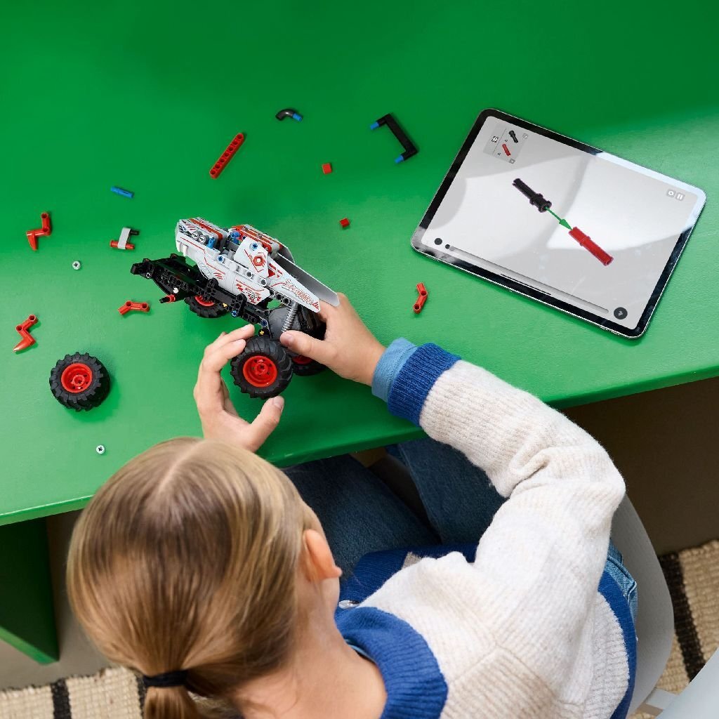 Lego Technic 42200 Monster Jam Thunderroarus Pullback