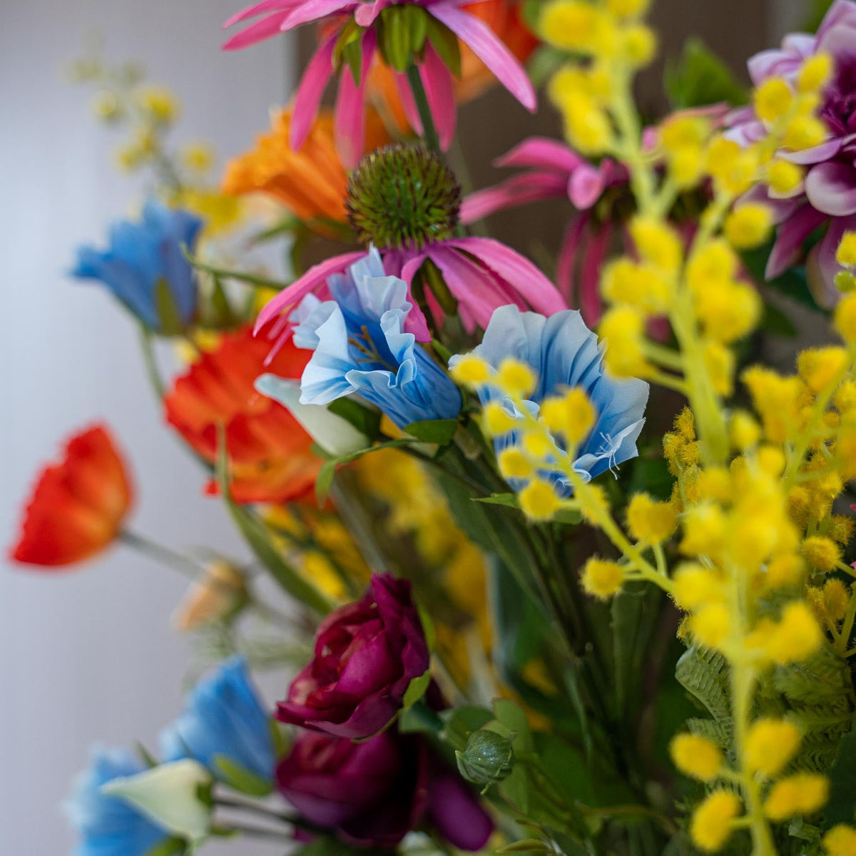 Artificial Flower Bouquet - Bold & Bright Deluxe - Real Touch - 16 Stems - ↑ 85 Cm