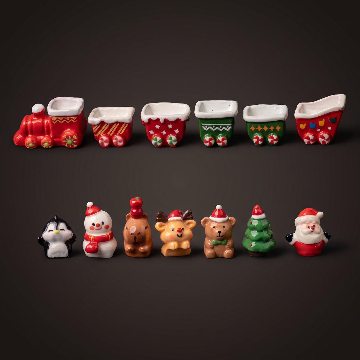 Mini Christmas Train Set - 12 Pcs - Miniature Figurines ↔ 1-3Cm