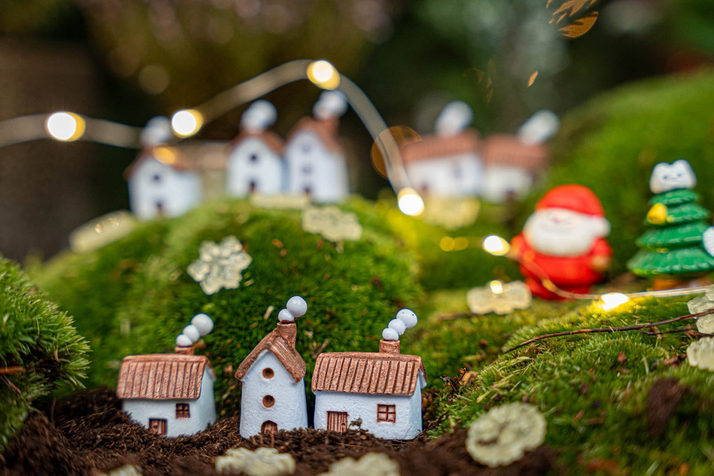 Winterville - Decorative Miniature Village - 8Pcs - ↑ 1-3 Cm