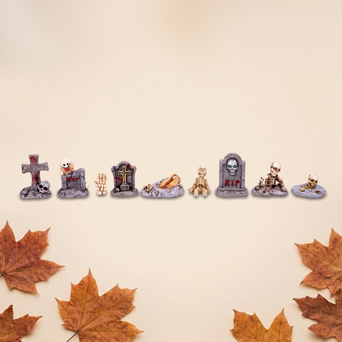 The Haunted Cemetery - 9 Pcs - Miniature Figurines - ↑ 1-3,5 Cm